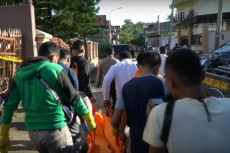 Usai Pesta Miras, Seorang...