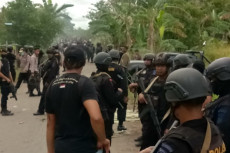 Bentrok Sentani Tewaskan...