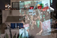 Cara Kreatif Demonstran...