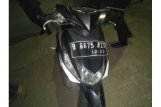 Kaget Lihat Gerobak...