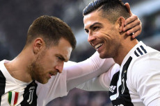 Keramahan Ronaldo Bikin...