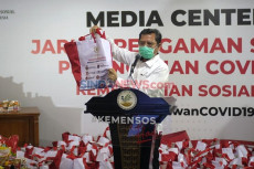 Komisi VIII DPR Desak...