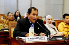 Harga Minyak Dunia Turun,...
