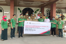 PT Semen Baturaja Serahkan...