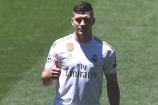 Rebic Bisa Jadi Penolong...