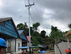 PLN Terangi 5 Dusun...