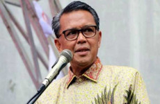 Gubernur Sulsel Puji...