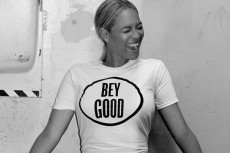 Beyonce Gelontorkan...