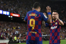Saviola Ingatkan Martinez...