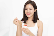 Yuk Konsumsi Yogurt...
