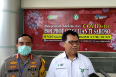 Satu Perawat RSPI Sulianti...