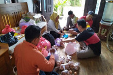 Jogo Tonggo, Pemuda...