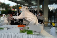 Kasus Covid-19 Tinggi,...