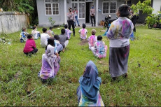 Rayakan Kelulusan dengan...