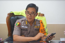 Rawan Terpapar, Tim...
