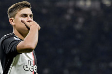 Rindu Sepak Bola, Dybala...