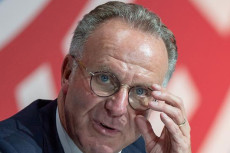 Bundesliga Kembali Bergulir,...