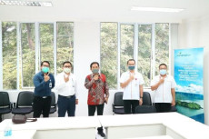 Perkuat Likuiditas,...