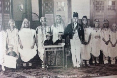 Asal-usul Kota Pontianak,...