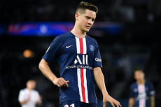 PSG Dinobatkan Juara...
