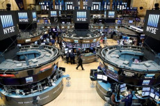Wall Street Terangkat...