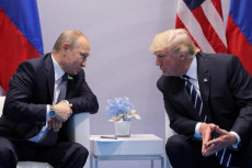 Telepon Putin, Trump...