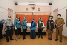 Atalia Dorong Dapur...