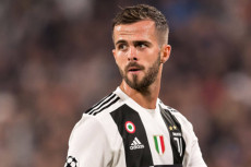 Miralem Pjanic Dilaporkan...