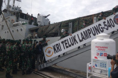 Pasukan Yonif Raider...