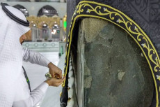 Corona Mewabah, Kabah...