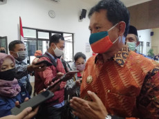 Walikota Madiun Lanjutkan...