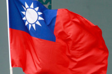 China Peringatkan Prancis...
