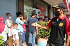 Tim Gabungan Sidak Kerumunan...