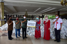 BUMN dan DPR RI Berikan...