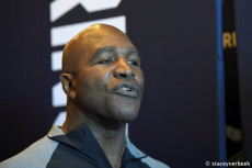 Holyfield: Saya Bisa...