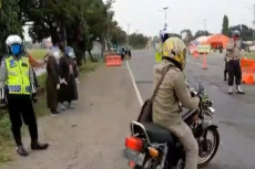 Diduga Mudik, Pemotor,...