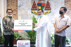 Pelindo 1 Bantu APD...