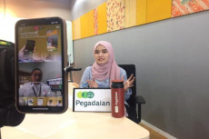 Kenalkan Gadai Efek,...