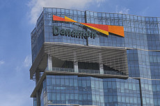 Bank Danamon Siapkan...