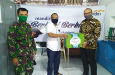 Bank Mandiri Bagikan...