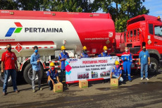 Cerita Awak Mobil Tangki...