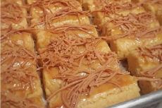 Kastengel, Kue Khas...