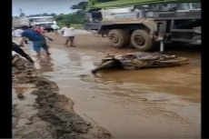 Viral di Media Sosial,...