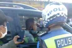 Video Polisi Ngamuk...