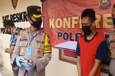 Mudik Bawa Senjata Api,...