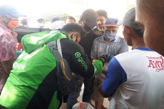 Mitra Gojek Yakin Mampu...