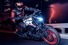 Yamaha MT-03 Dibanderol...