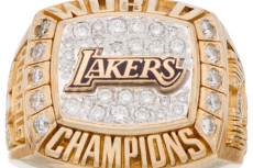 Cincin Kejuaraan Kobe...