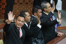 KPK Punya Lima Kasus...