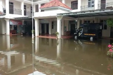 Banjir Rob Landa Pekalongan,...